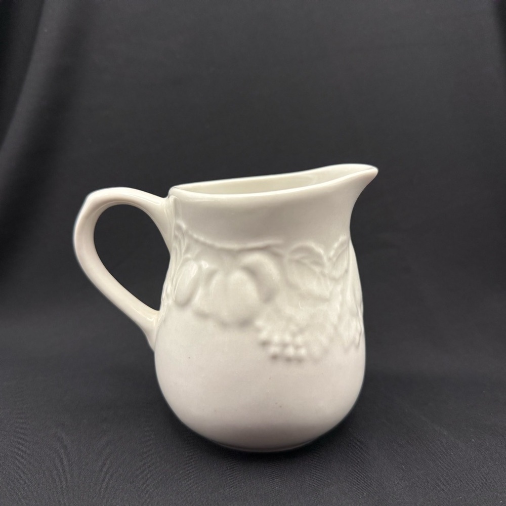Nature Handcrafted Collection White Tabletops Unlimited Embossed Fruit Creamer